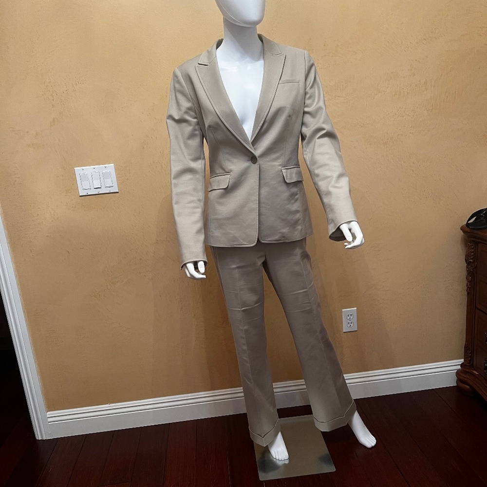 Suits - image 1